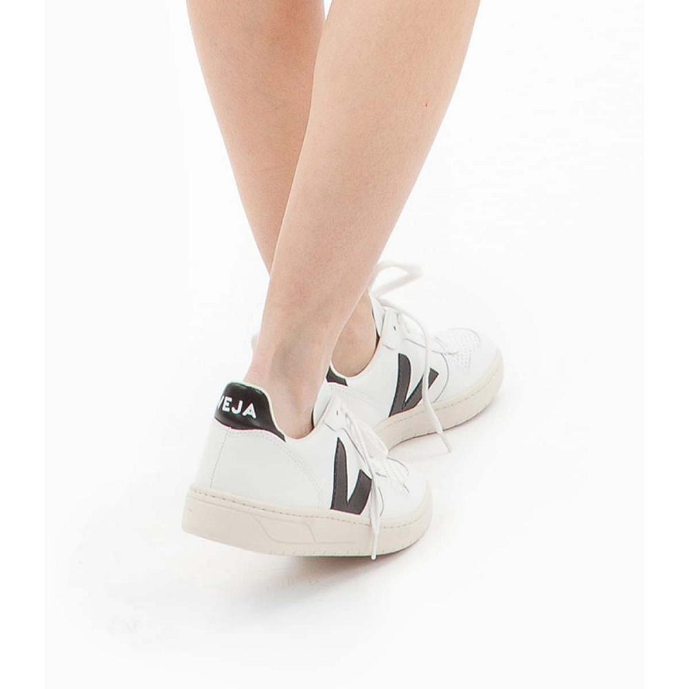 Veja V-10 LEATHER Joggesko Herre White/Black | NO 337FDN